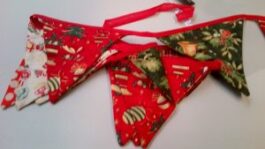 Soft & Festive Christmas Bunting 7ft long, 11 flags