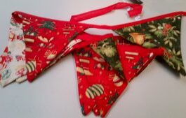 Soft & Festive Christmas Bunting 7ft long, 11 flags