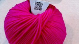 Pure Extra Fine Merino Wool 120m 50g 'Bucaneve' Hot Pink