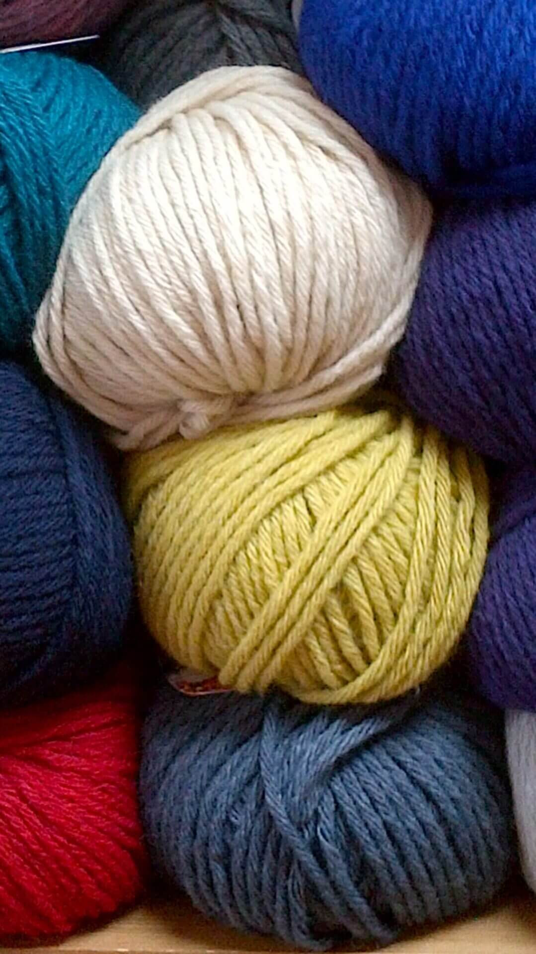 Chunky Scarf Knitting Kit + Wool, Pattern + Needles
